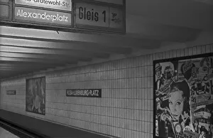 GDR, Berlin, 09. 07. 1989, Rosa-Luxemburg-Platz underground station