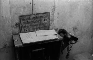 GDR, Berlin, 12.06.1990, underground station Stadion der Weltjugend