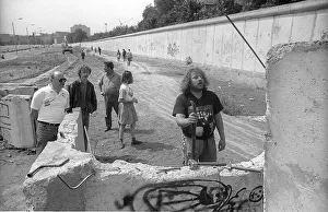 GDR, Berlin, 13 June 1990, demolition of the Wall on Bernauer Strasse