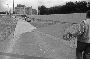 GDR, Berlin, 13 June 1990, demolition of the Wall on Bernauer Strasse