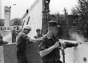 GDR, Berlin, 13 June 1990, demolition of the Wall on the historic Bernauer Strasse