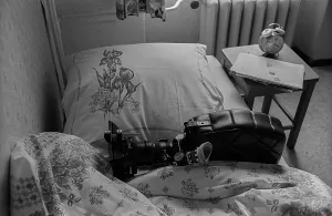 GDR, Berlin, 14.06.1990, Sleeping camera