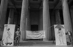 GDR, Berlin, 15.5.1990, Neue Wache