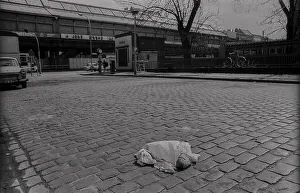 GDR, Berlin, 16. 4. 1988, bread on Daenenstrasse
