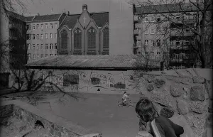 GDR, Berlin, 17. 4. 1988, child with bicycle on the playground in Heinrich Zille Park