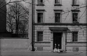 GDR, Berlin, 17. 4. 1988, two nuns at the old people's home on Koppenplatz on their way to Hedwig's Hospital