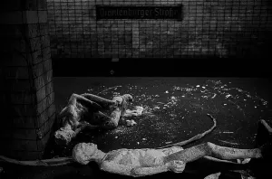 GDR, Berlin, 17 June 1990, Oranienburger Strasse S-Bahn station