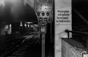 GDR, Berlin, 17 June 1990, Potsdamer Platz S-Bahn station