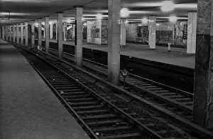 GDR, Berlin, 17 June 1990, Potsdamer Platz S-Bahn station