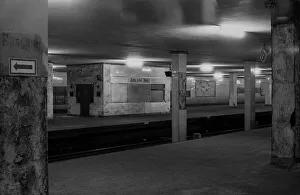 GDR, Berlin, 17 June 1990, Potsdamer Platz S-Bahn station