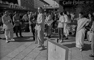 GDR, Berlin, 17.03.1990, Krishna devotee at Alexanderplatz