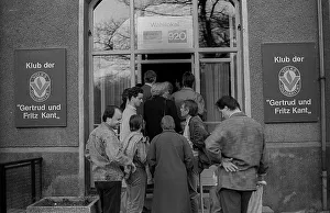 GDR, Berlin, 18.03.1990, polling station (Volkssolidaritaet)