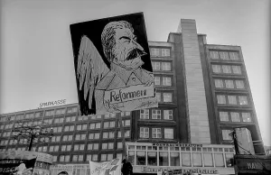 GDR, Berlin, 19.11.1989, demonstration on 19 November 89: rally on Alexanderplatz