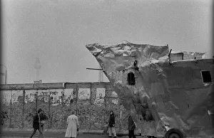 GDR, Berlin, 20.02.1990, Wall at Potsdamer Platz