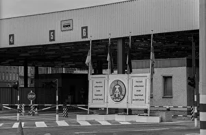 GDR, Berlin, 22 May 1990, at the GDR border crossing at Check Point Charlie