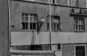 GDR, Berlin, 22 May 1990, House at Check Point Charlie (Friedrichstrasse / Zimmerstrasse)