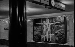 GDR, Berlin, 24.04.1990, Art on the Bernauer Strasse Underground Station (Art instead of Advertising)