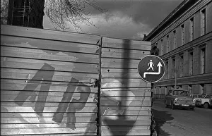GDR, Berlin, 25. 03. 1989, artistically designed building fence