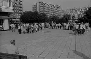 GDR, Berlin, 27 May 1990, queuing for applications for the monetary union