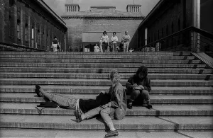 GDR, Berlin, 27.8.1988, tourists on the stairs in front of the Pergamon Museum