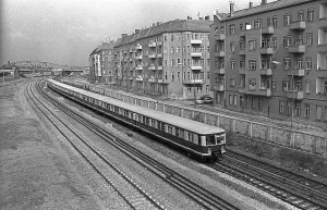 GDR, Berlin, 28. 04. 1990, railway area between the walls at the Behmstrassenbruecke