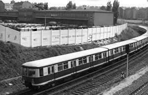 GDR, Berlin, 28. 04. 1990, view from Behmbruecke bridge onto the S-Bahn line