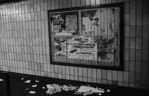 GDR, Berlin, 29 May 1990, Stadtmitte underground station (now U6)