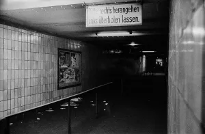 GDR, Berlin, 29 May 1990, Stadtmitte underground station (now U6)