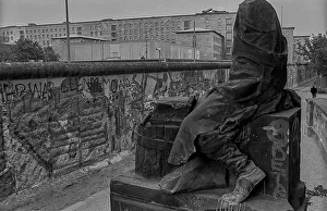 GDR, Berlin, 30.04.1990, Wall at the Gropius Bau