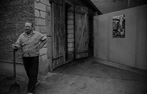 GDR, Berlin, 8.1.1990, street sweeper in Mulackstrasse