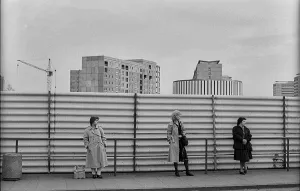 GDR, Dresden, 13.6.1989, tram stop