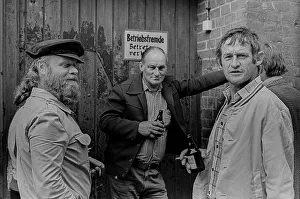 GDR, Stralsund, 180.7.1988, citizen in a street in Stralsund