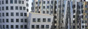 Gehry buildings, Media Harbour