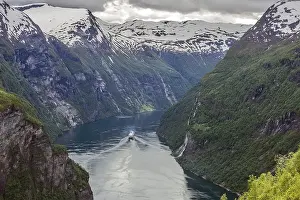 Geirangerfjord, Seven Sisters waterfall