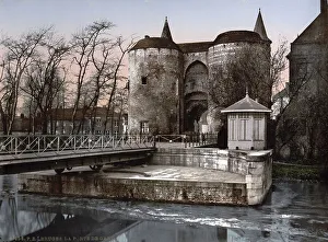 Gentpoort, city gate in, Bruges
