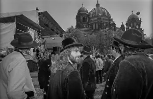 Germany, Berlin, 01.05.1992, 1st May - demonstration in the Lustgarten