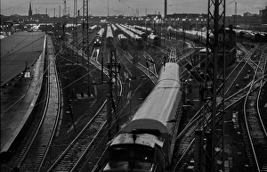 Germany, Berlin, 03.02.1992, Lichtenberg railway station, railway tracks, platform, Europe