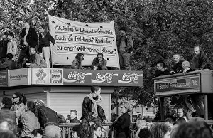 Germany, Berlin, 03.10.1992, Autonomous demonstration on the day of reunification (3 October)