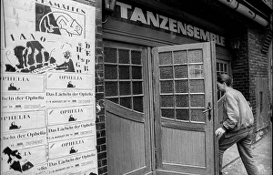Germany, Berlin, 11.08.1991, Variete Chamaeleon