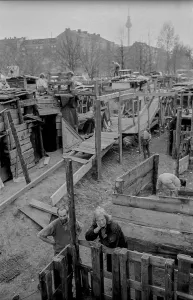 Germany, Berlin, 13.04.1991, Adventure playground in Kollwitzstrasse