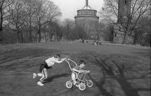 Germany, Berlin, 14. 03. 1991, springtime at the water tower