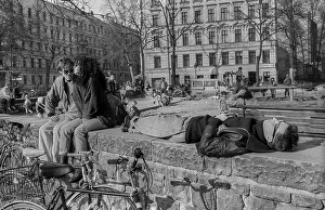 Germany, Berlin, 14.03.1991, Spring at Kollwitzplatz