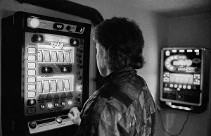 Germany, Berlin, 18.12.1990, gaming arcade in Wolliner Strasse