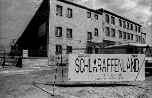 Germany, Berlin, 19.05.1991, Galerie am Pariser Platz