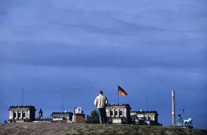 Germany, Berlin, 20.10.1991, View over the hill of the Fuehrerbunker (former ministerial gardens) to the Reichstag