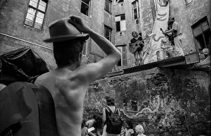 Germany, Berlin, 22 June 1991, courtyard party at the squat at Auguststrasse 10