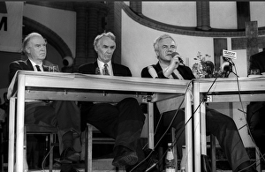 Category Historic Photos EN Prints: Germany, Berlin, 24.04.1992, Stasi involvement discussion