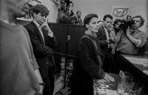 Germany, Berlin, 28 January 1992, Opening of the Matthias Domaschk Memorial Library, (in the Environmental Library), Ingrid Koeppe, (behind her on the left: David Gill / spokesman for the Gauck Authority), Europe