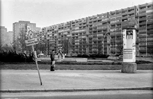 Germany, Berlin, 28.02.1991, Tram stop at Moellendorffstrasse