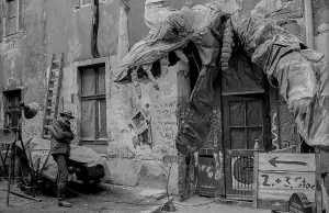 Germany, Berlin, 30.11.1991, dragon and young man